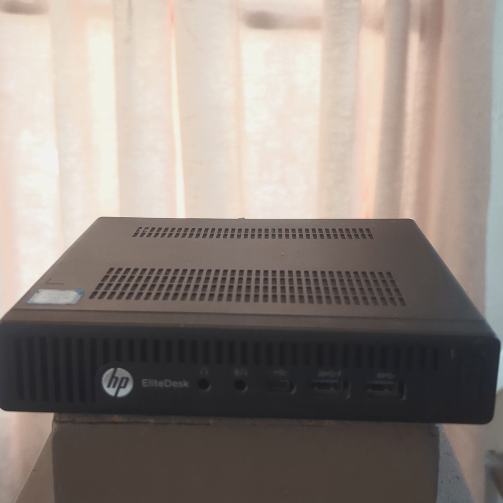 HP elite desk 800 G2 mini